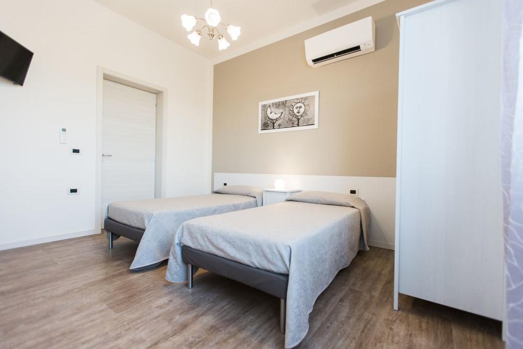 Dolce Dormire Civitanova Чивитанова Марке Екстериор снимка